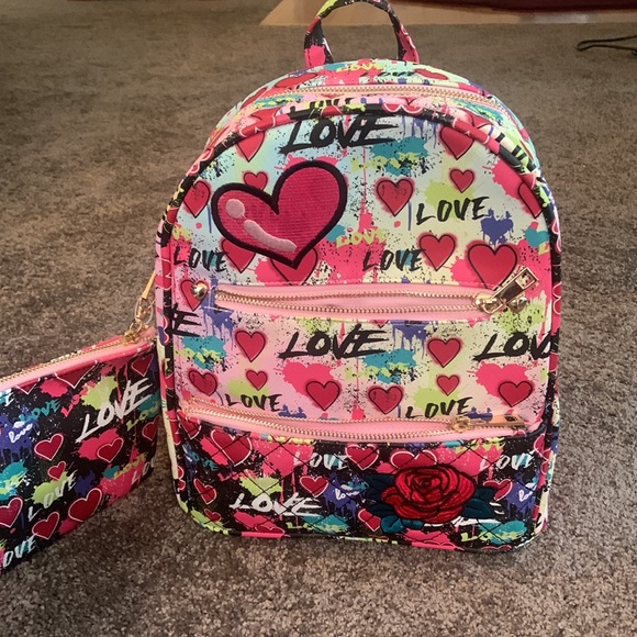 Under One Sky Handbags - NWT Under One Sky Two In One Backpack ❤️ Adorable!!